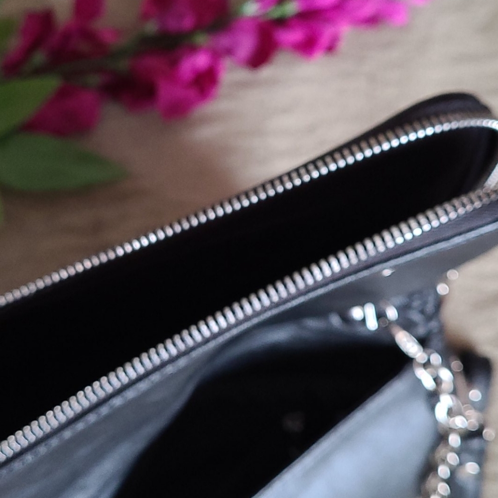 Crossbody Bag - Like NEW - Picture 7 of 15